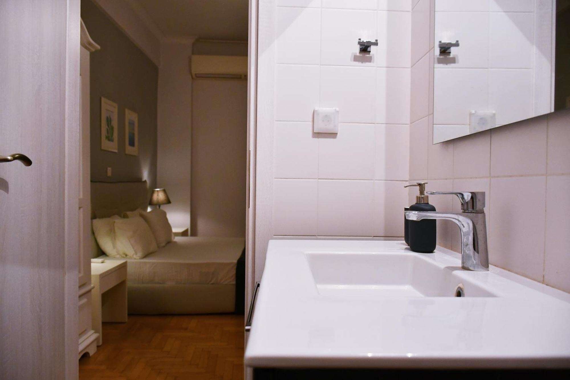 Flat Near Acropolis Hill Apartment Athens Exterior photo